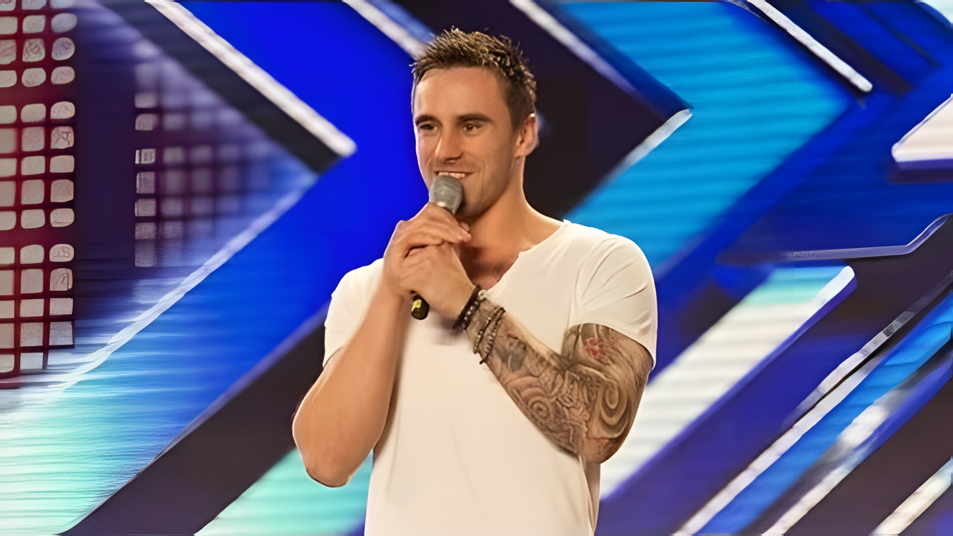 A Humble Tool Salesman Takes The Stage, But Nobody Expected This Voice.