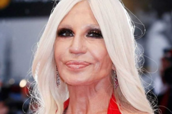 How did Donatella Versace Look Before Her Multiple Plastic Surgery Procedures? How did Donatella Versace Look Before Her Multiple Plastic Surgery Procedures?