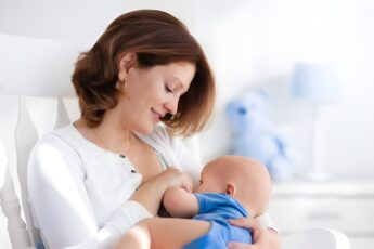 Ten Well-Known Individuals Who Don’t Care About “What People Say” Concerning Breastfeeding Ten Well-Known Individuals Who Don’t Care About “What People Say” Concerning Breastfeeding