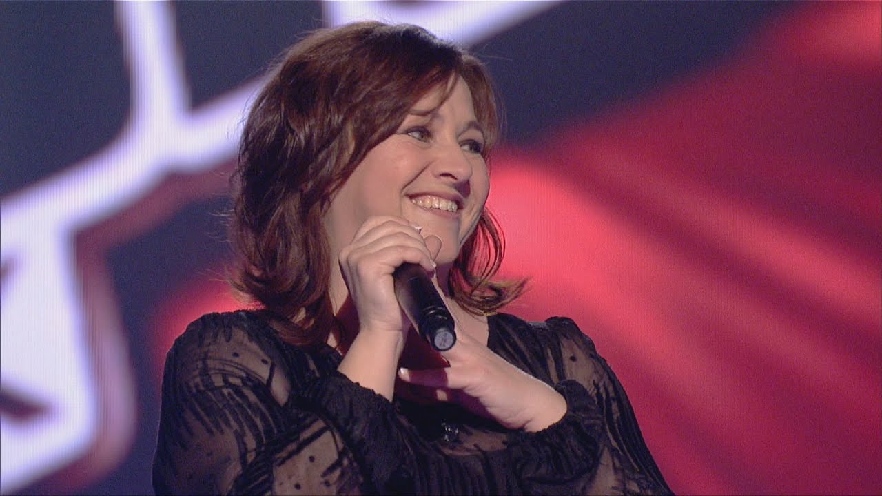 Passionate Vocal Performance Ignites Dramatic Showdown on The Voice Stage